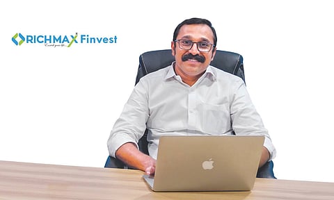 റിച്ച്മാക്സ് ഗ്രൂപ്പ്: എന്ബിഎഫ്സി മുതല് ട്രാവല്സ് വരെ, വൈവിധ്യവല്ക്കരണത്തിലൂടെ മുന്നോട്ട്