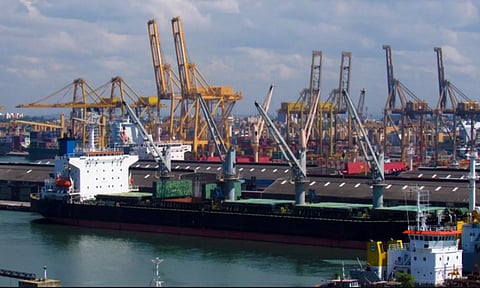 കൊളംബോ തുറമുഖത്തെ സ്തംഭനം, ദക്ഷിണേഷ്യന് ചരക്ക് നീക്കം അവതാളത്തില്