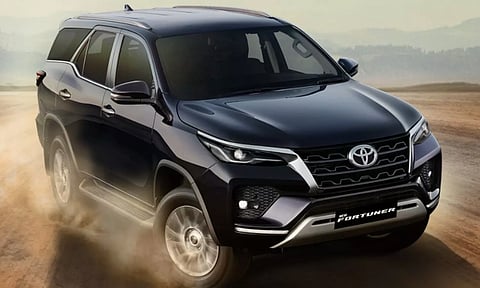 പുത്തന് ഫോര്ച്ച്യൂണറുമായി ടൊയോറ്റ: വില 29.98 ലക്ഷം രൂപ