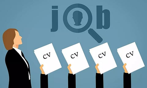 ബയോഡാറ്റയില് കൂടുതല് വ്യാജവിവരങ്ങള് നല്കുന്നവര് ഐടി മേഖലയില് ഉള്ളവര്