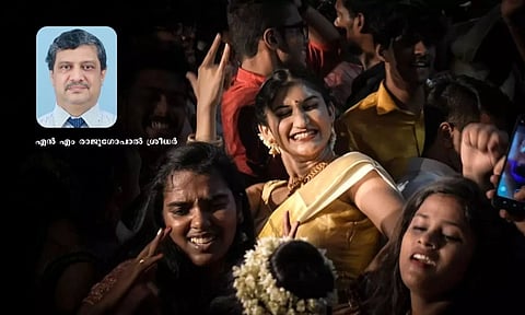 ജീവിതം മുഴുവന് അടിച്ചുപൊളിക്കാന് ചെറുപ്പക്കാര്ക്കായൊരു സിംപിള് റൂട്ട്