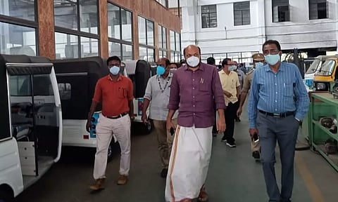 KAL ൽ മന്ത്രിയുടെ മിന്നൽ സന്ദര്ശനം