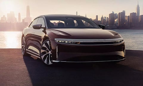 ഒറ്റചാര്ജില് 836 കിലോമീറ്റര്, ദൂരപരിധിയില് ടെസ്ലയെ മലര്ത്തിയടിച്ച ലൂസിഡ് മോട്ടോഴ്സിന്റെ മോഡലിതാ