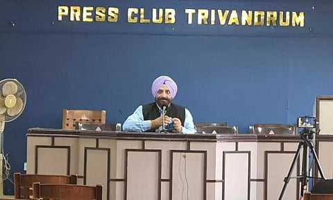 വാഹനങ്ങളില് ഹൈ സെക്യൂരിറ്റി രജിസ്ട്രേഷന് പ്ലേറ്റുകള് നിര്ബന്ധമാക്കണം; കമല് സോയി