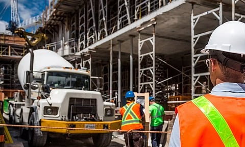 'നോക്കുകൂലി വേരോടെ പിഴുതെറിയണം'! കര്ശന നടപടി സ്വീകരിക്കാന് പോലീസിന് നിര്ദേശം നല്കി ഹൈക്കോടതി