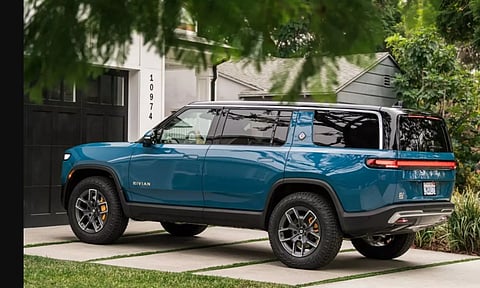 ലോകത്ത് ഈ വര്ഷം നടന്ന ഏറ്റവും വലിയ ഐപിഒ; 100 ശതകോടി ഡോളര് ആസ്തിയിലേക്ക് റിവിയന്