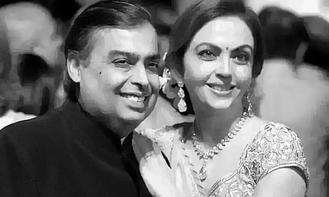 മുകേഷ് അംബാനിയും നിത അംബാനിയും; ഇന്ത്യയിലെ പവർഫുൾ കപ്പിള്സ്