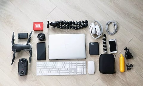 പ്രിയപ്പെട്ടവര്ക്ക് ക്രിസ്മസ്, പുതുവത്സര ദിനത്തില് സമ്മാനം നല്കാന് അടിപൊളി ഗാഡ്ജറ്റുകള്