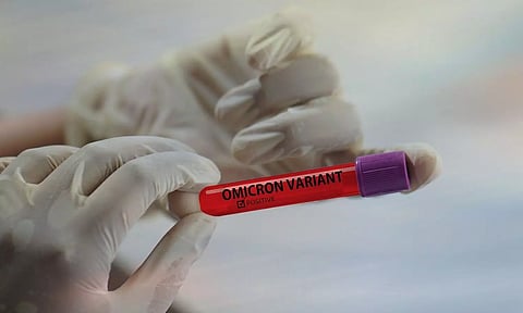 ഒമിക്രോണ് കേസുകള് ഉയരുന്നു, രാജ്യം കോവിഡിൻ്റെ മൂന്നാം തരംഗത്തിലേക്ക്