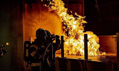 ഡ്രോണ് അപകടമെന്ന് വിലയിരുത്തല്; അബുദബിയില് മരിച്ചവരില് ഇന്ത്യക്കാരും