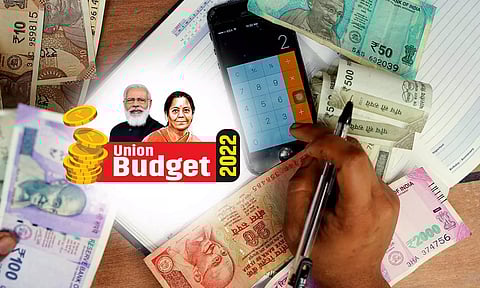 സ്ലാബില് മാറ്റമില്ല, പുതിയ നികുതി റിട്ടേണ്, 5ജിയും ഇ-പാസ്പോര്ട്ടും പിന്നെ ഡിജിറ്റല് രൂപയും- പ്രധാന ബജറ്റ് പ്രഖ്യാപനങ്ങള്