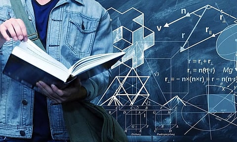 ഉന്നത പഠനം: കേരളത്തില് എന്തില്ല? പുറത്ത് എന്തുണ്ട്?