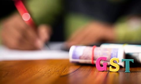 ജി എസ് ടി വരുമാനം ആദ്യമായി 1.6 ലക്ഷം രൂപ കടന്നു