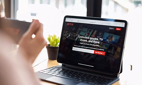 നെറ്റ്ഫ്ളിക്സ് വരിക്കാരുടെ എണ്ണം പത്ത് വര്ഷത്തിലെ ഏറ്റവും താഴ്ചയില്; ഓഹരി വില 35 ശതമാനത്തിലേറെ ഇടിഞ്ഞു