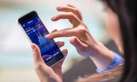 ഓഹരി വിപണി പേടിപ്പിക്കുന്നുണ്ടോ? ആശങ്കയില്ലാതെ നിക്ഷേപിക്കാന് ഇതാ ഒരു ആപ്പ്