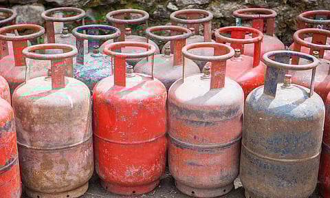 Gas/LPG cylinders,