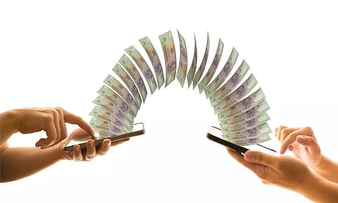 ബാങ്കിംഗ് ആപുകള് പ്രശ്നമാണോ? ഇടപാട് ഈസി, പക്ഷേ നിതിന് കാമത്ത് ഇവ ഉപയോഗിക്കാത്തതിന് കാരണമെന്ത്?