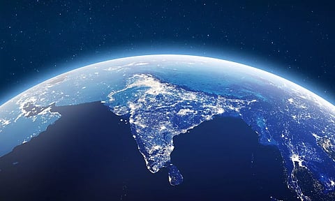 സാമ്പത്തിക സർവേ; വളര്ച്ചാ നിരക്ക് കുറയും, വേഗത്തില് വളരുന്ന സമ്പദ് വ്യവസ്ഥയായി ഇന്ത്യ തുടരും