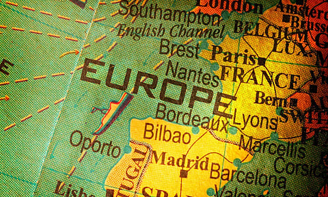 തടയുക അസാധ്യം, യൂറോപ്പ് സാമ്പത്തിക മാന്ദ്യത്തിലേക്ക് നീങ്ങുമ്പോള്...