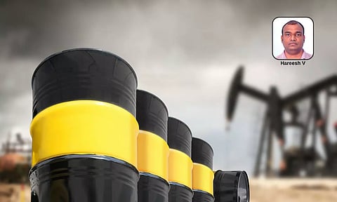 റഷ്യന് എണ്ണയ്ക്കു വില പരിധി നിശ്ചയിക്കാനുള്ള നീക്കം; ഇന്ധന വിലയില് ഇനി എന്ത് സംഭവിക്കും?