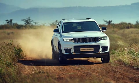 നിരത്ത് കീഴടക്കാനൊരുങ്ങി പുതിയ ജീപ്പ് ഗ്രാന്ഡ് ചെറോക്കി; വില 77.5 ലക്ഷം രൂപ മുതല്