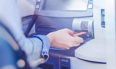 ഈ എടിഎമ്മില് നിന്ന് പണമല്ല, വരുന്നത് സ്വര്ണ നാണയം