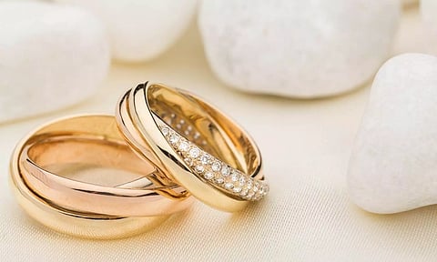 വീണ്ടും 42,000 രൂപ കടന്ന് ഒരു പവന് സ്വര്ണവില