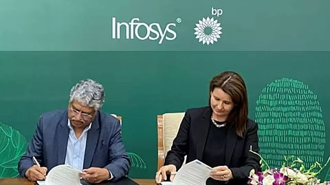 Nandan Nilekani, Co-founder and Chairman, Infosys and Leigh-Ann Russell, EVP, Innovation & Engineering, bp