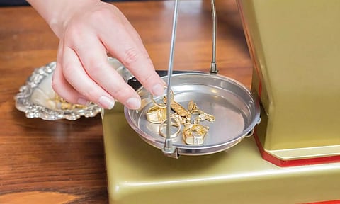 ക്ഷമ കാണിച്ചാല് ലോട്ടറി അടിക്കുമോ? പരീക്ഷിച്ചു നോക്കാം, സ്വര്ണത്തിന്റെ കാര്യത്തില്