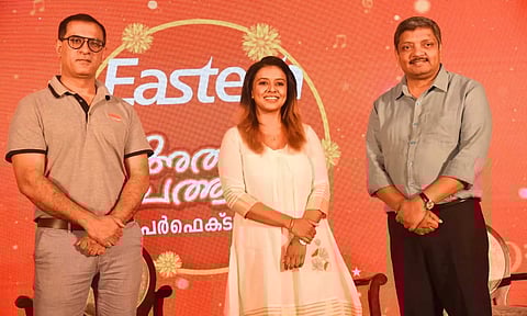 Manoj Lalwani, Sithara, Navas Meeran