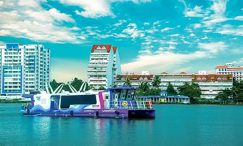 30 കിലോമീറ്ററില് കൊച്ചി മോഡല് വാട്ടര് മെട്രോ! മോദിയുടെ ഗുജറാത്തിലല്ല, കേരളത്തിന്റെ തൊട്ടടുത്ത്