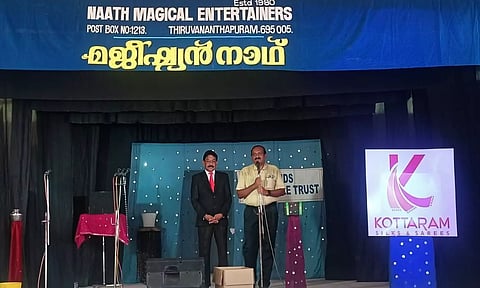 മാജിക്കിലൂടെ നല്ല പാഠങ്ങൾ; വേറിട്ട ബ്രാൻഡിംഗ് രീതിയുമായി ഒരു മാന്ത്രികൻ