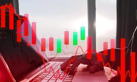 കട്ടച്ചുവപ്പില് വിപണി; തുടര്ച്ചയായ ഇടിവ്, കനത്ത നഷ്ടത്തില് ബാങ്ക് ഓഹരികള്