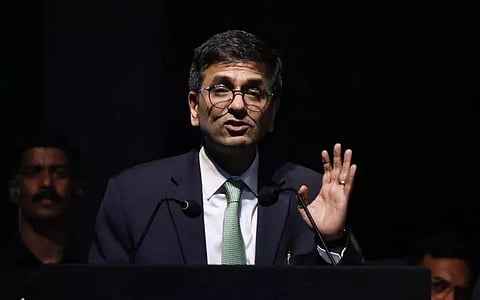 ഓഹരി വിപണിയിലെ കുതിപ്പില് ആശങ്ക വേണോ? ചീഫ് ജസ്റ്റിസിനുമുണ്ട് പറയാന്