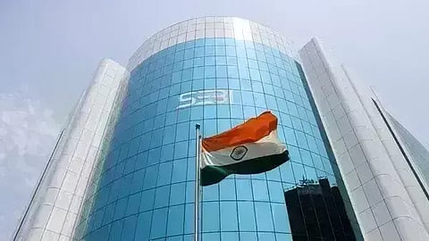 സെബി അധ്യക്ഷയുടെ രാജിക്ക് സമ്മർദം; അതിനു കാരണമായ ഹിൻഡൻബർഗ് റിപ്പോർട്ടിന്റെ വിവിധ വശങ്ങൾ