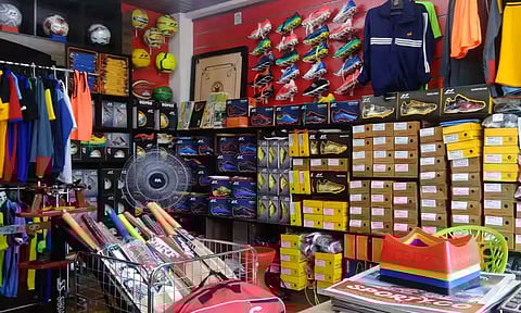 ഇന്ത്യയുടെ സ്പോര്ട്സ് നിര്മാണ ഹബ്ബായി കേരളം മാറുമോ? ചെറുകിട നിര്മാണ മേഖലയില് ആവേശത്തിന്റെ കായിക വസന്തം