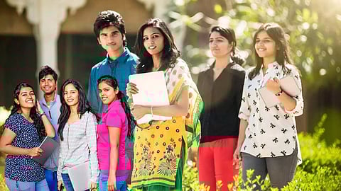 32,000ത്തിലധികം പുതുമുഖങ്ങള്ക്ക് അവസരം, വിപ്രോയും ഇന്ഫോസിസും കാംപസിലേക്ക് ഇറങ്ങുന്നു