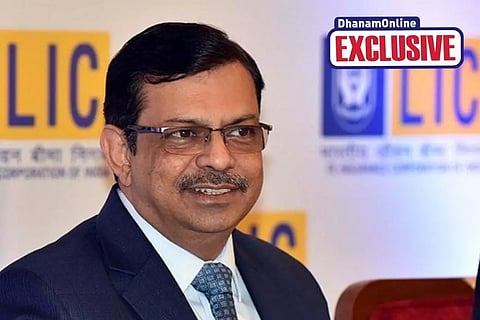 കോവിഡ് കാലത്തും എല് ഐ സി വളരുന്നതെങ്ങനെ? ചെയര്മാന് എം ആര് കുമാര് പറയുന്നു