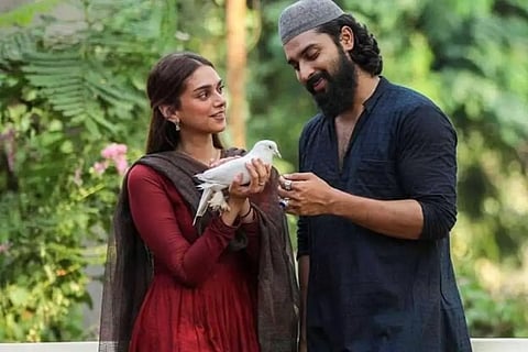 'സൂഫിയും സുജാതയും' ഓണ്ലൈനില്; പിന്നാലെ വ്യാജപതിപ്പ് പുറത്ത്