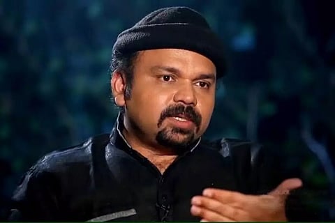 ''ഈ പ്രതിസന്ധിയില് നിങ്ങള് തകര്ന്നാല് അതിന് ഒറ്റ കാരണമേയുള്ളു.'' സന്തോഷ് ജോര്ജ് കുളങ്ങര പറയുന്നു