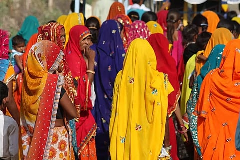 അതിഥി തൊഴിലാളികള് തൊഴില്വകുപ്പിന് കീഴിൽ; പോര്ട്ടല് രജിസ്ട്രേഷൻ തുടങ്ങി
