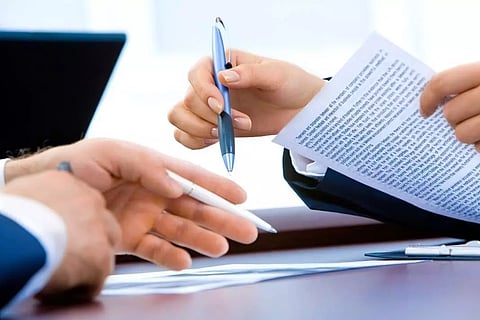 പുതിയ ലേബര് കോഡ് തല്ക്കാലം മാറ്റിവച്ച് കേന്ദ്രം; നിങ്ങളുടെ ശമ്പള ഘടന, പിഎഫ് എന്നിവ മാറില്ല