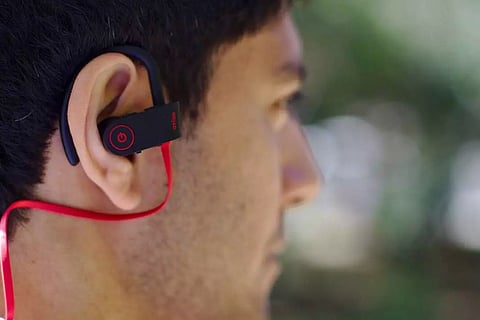 ഫോണ് ചെവിയില് വേണമെന്നില്ല; ഹാന്ഡ്സ് ഫ്രീ ആയി സംസാരിച്ചാലും കുടുങ്ങും