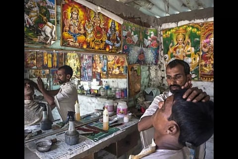 ഇന്ത്യക്കാര് കൂടുതല് സമയം ചെലവഴിക്കുന്നത് ജോലിക്കായല്ലെന്ന് സര്വേ