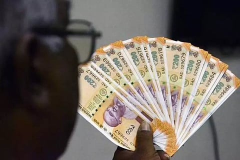 പണം പിന്വലിക്കുന്ന പരിധി കഴിഞ്ഞാല് നികുതി; നിങ്ങള് അറിയേണ്ട കാര്യങ്ങള്