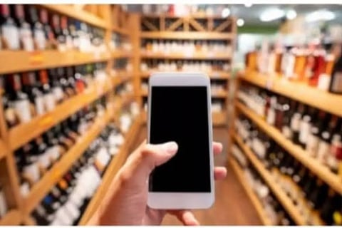 വെര്ച്വല് ക്യൂ വഴി മദ്യം ലഭ്യമാക്കാന് 'ബെവ് ക്യൂ' ആപ്പ് സജ്ജമാകുന്നു