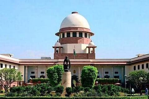 തൊഴിലാളികള്ക്ക് മുഴുവന് ശമ്പളം: സുപ്രീം കോടതിയില് ഹര്ജി