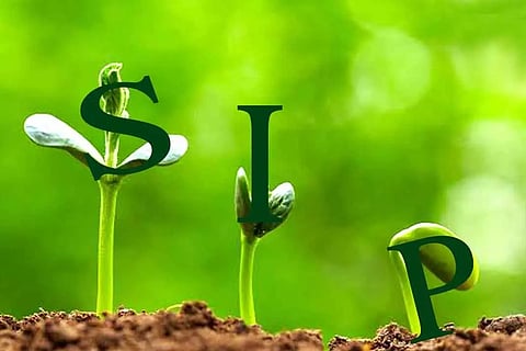 എസ്ഐപി നെഗറ്റീവ് റിട്ടേണ് നല്കുമ്പോള് നിക്ഷേപകര് എന്തു ചെയ്യണം?