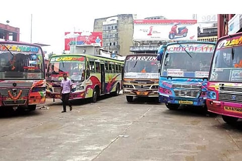 പണിമുടക്ക് തീരുമാനം മാറ്റി ബസുടമകള്