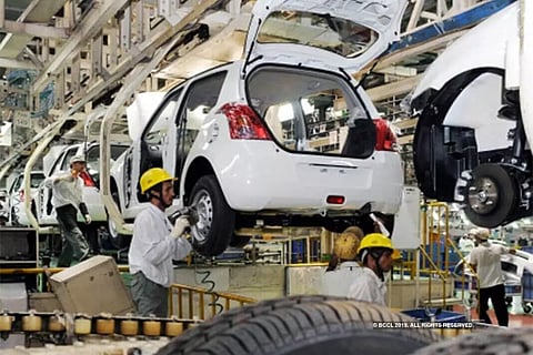 മാന്ദ്യ കാലത്തും പാസഞ്ചര് വാഹന കയറ്റുമതി ഉയര്ന്നു; റീട്ടെയില് വില്പ്പന താഴെ